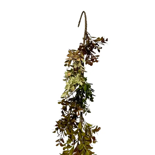 Boxwood Garland