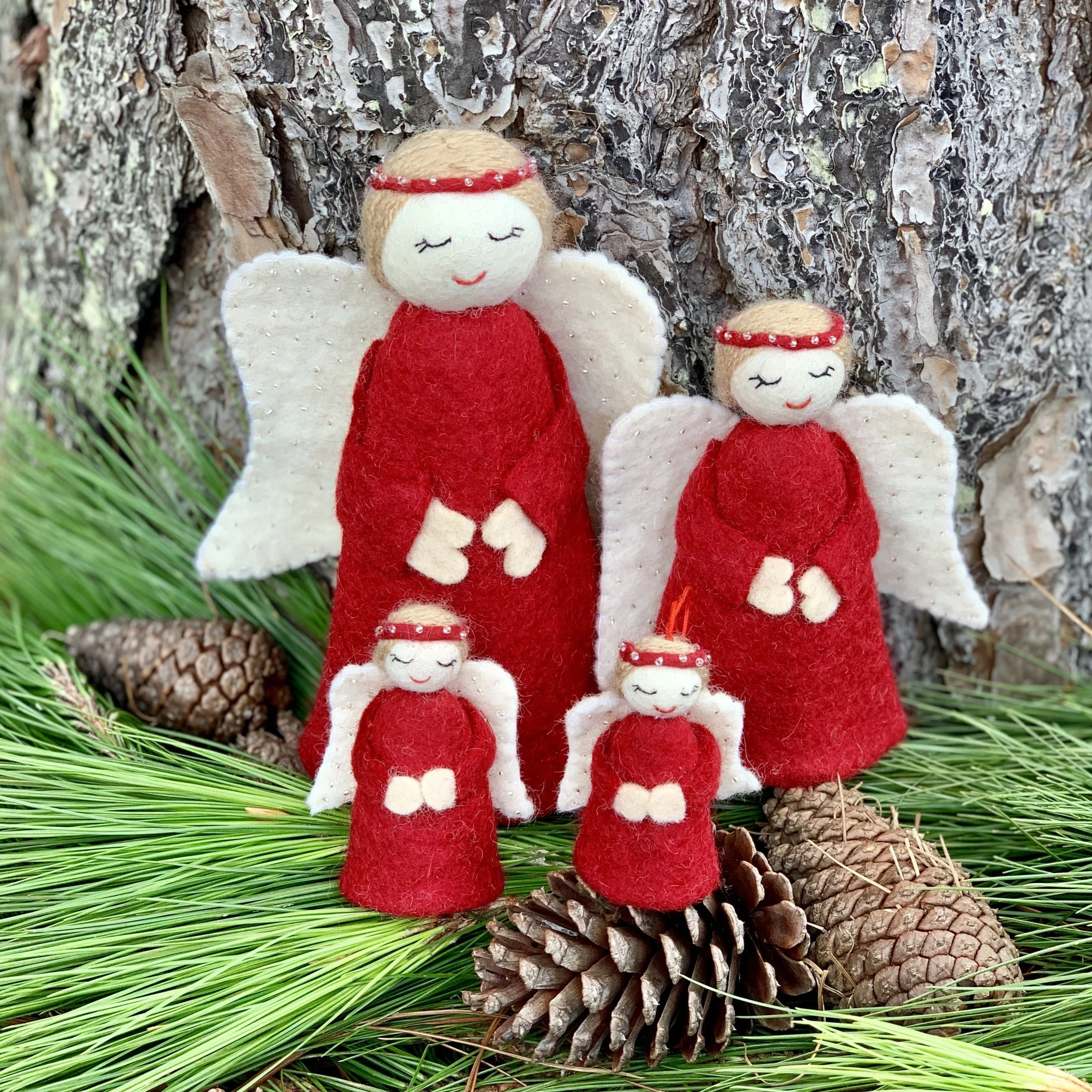 Christmas angel family - red